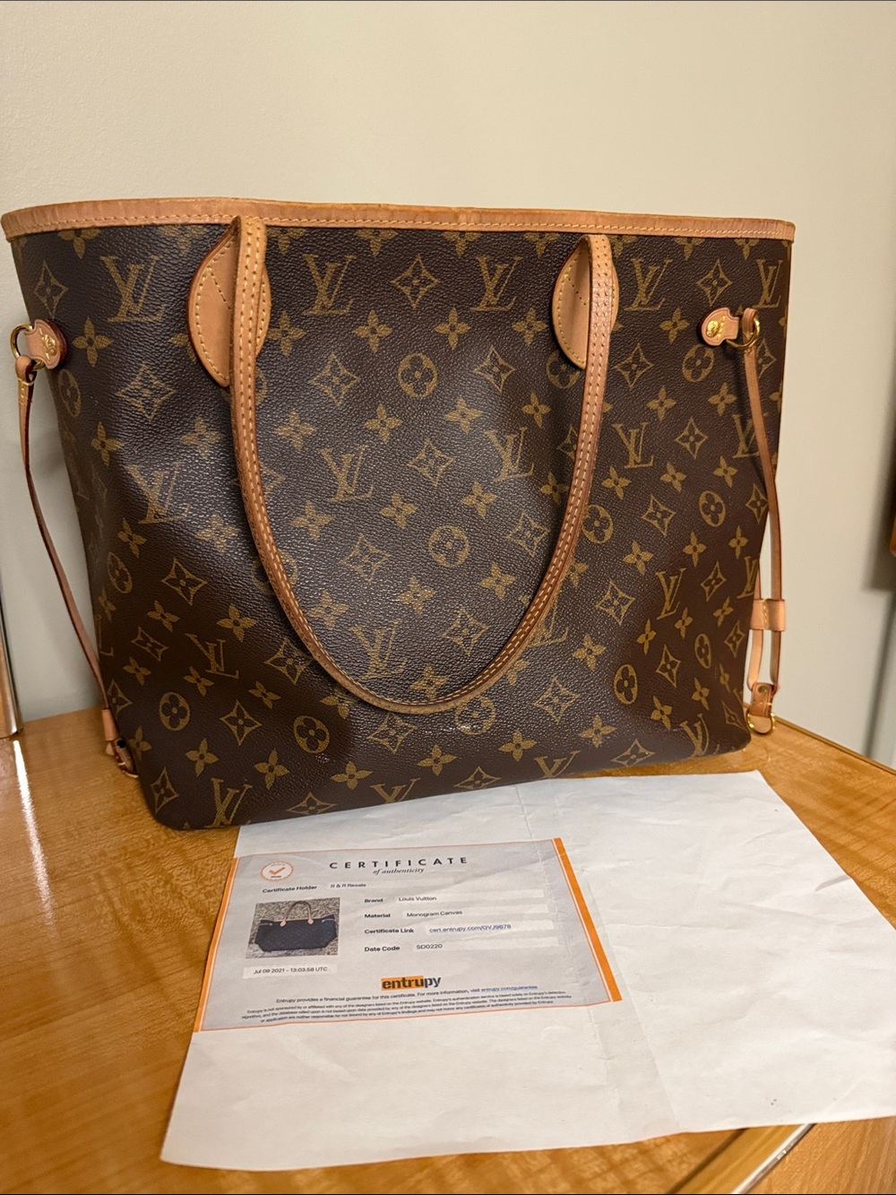 Authentic Louis Vuitton Monogram Canvas Tote with Tan Trim